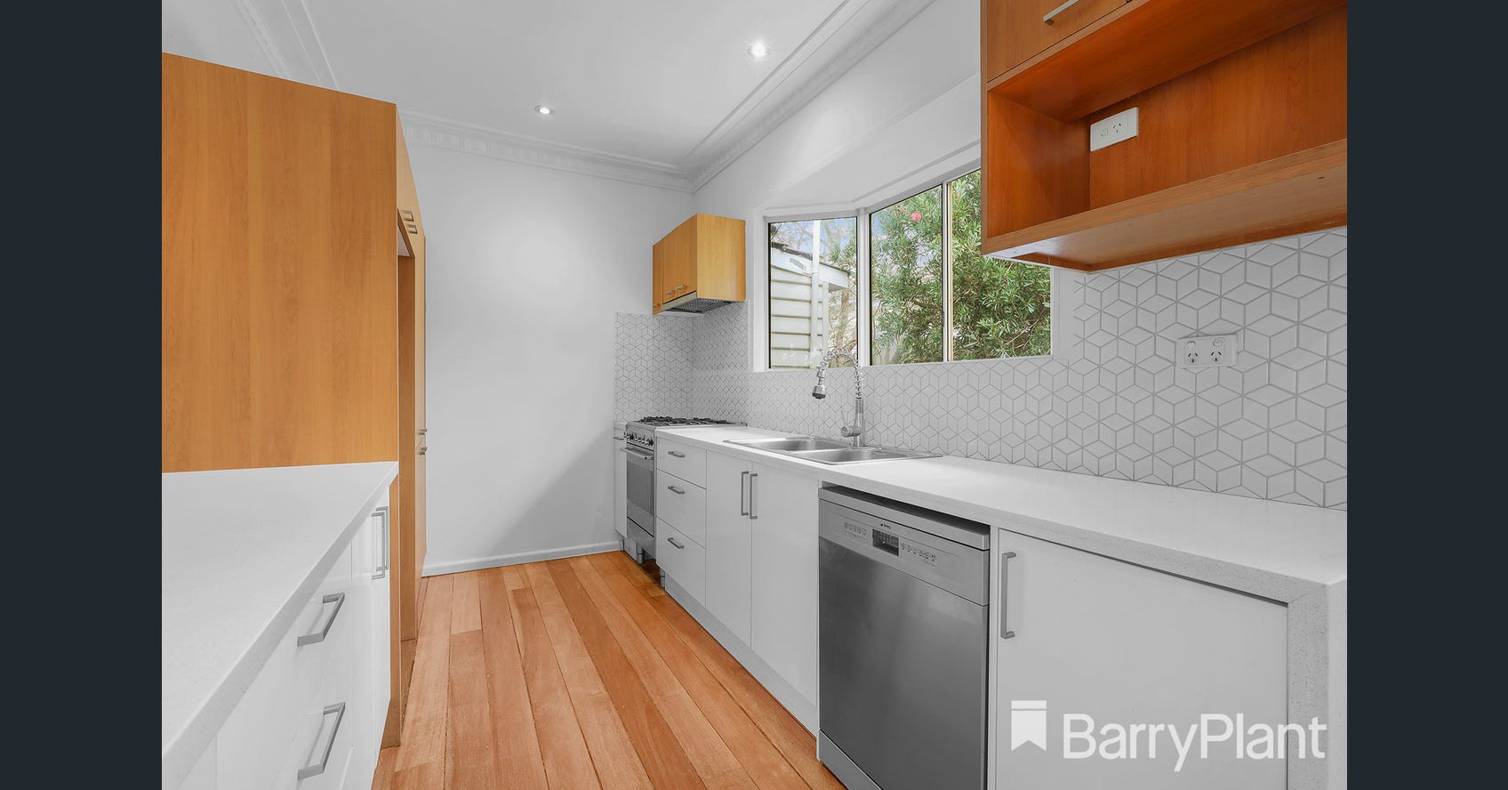 55 Chute  Street, Mordialloc, VIC 3195, Mordialloc - Thumbnail 2