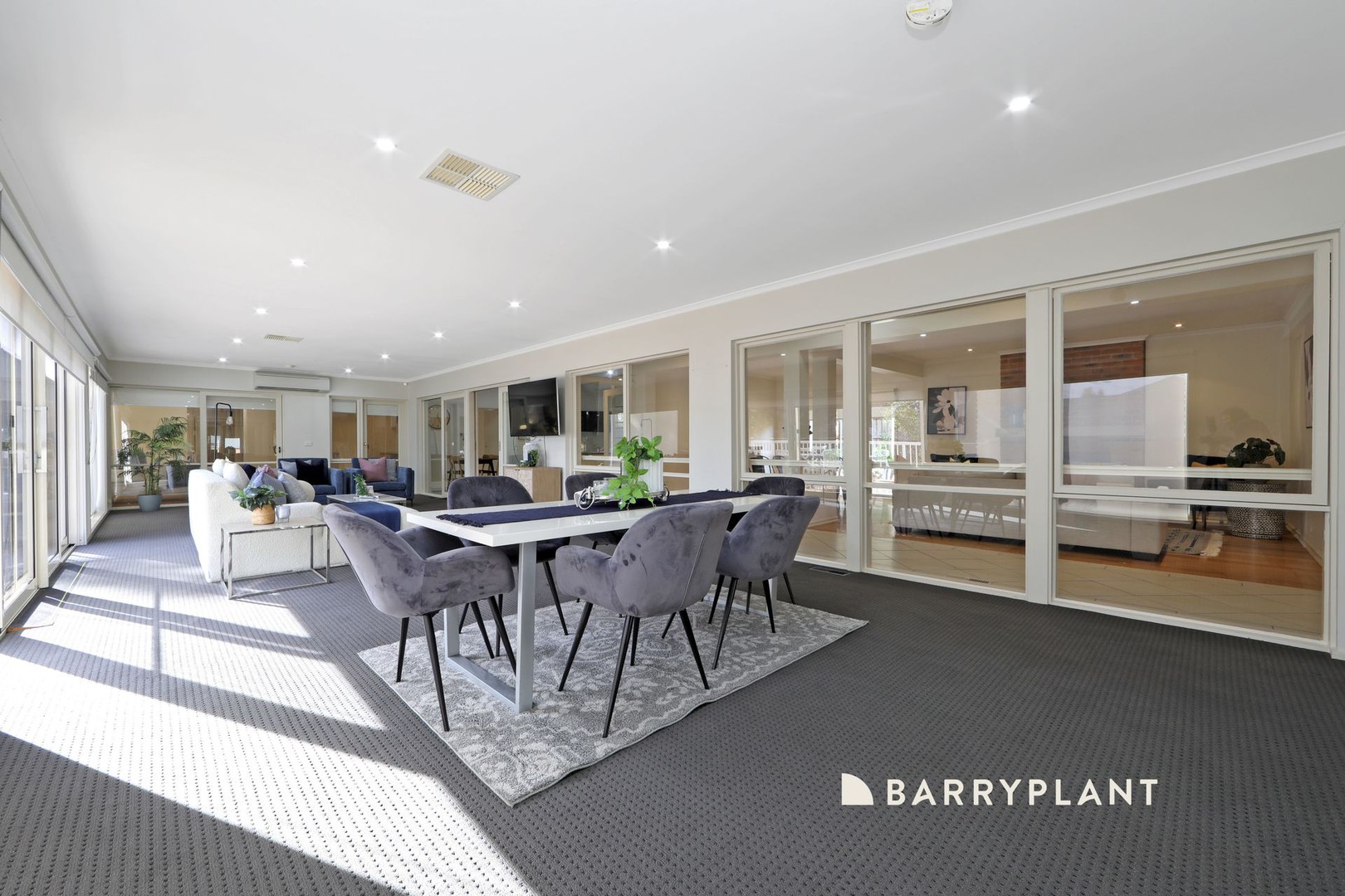 55 Clondara Drive, Rowville, VIC 3178, Rowville - Thumbnail 2