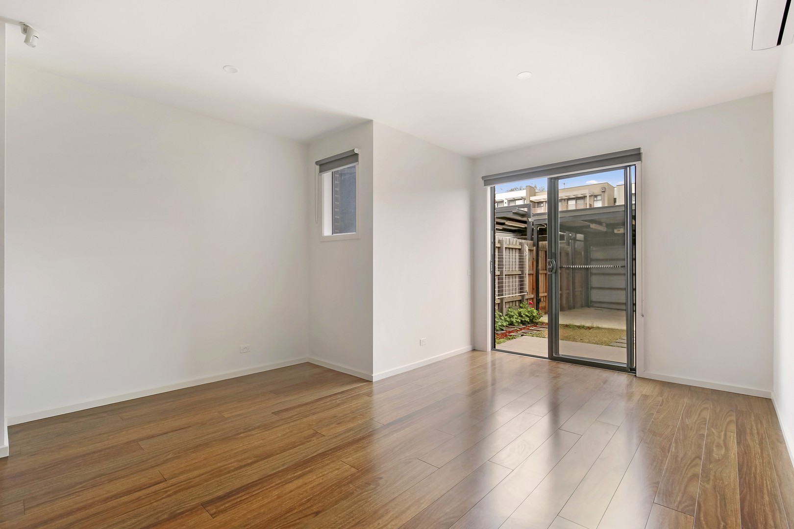 55 Copernicus Crescent, Bundoora, VIC 3083, Bundoora - Thumbnail 2