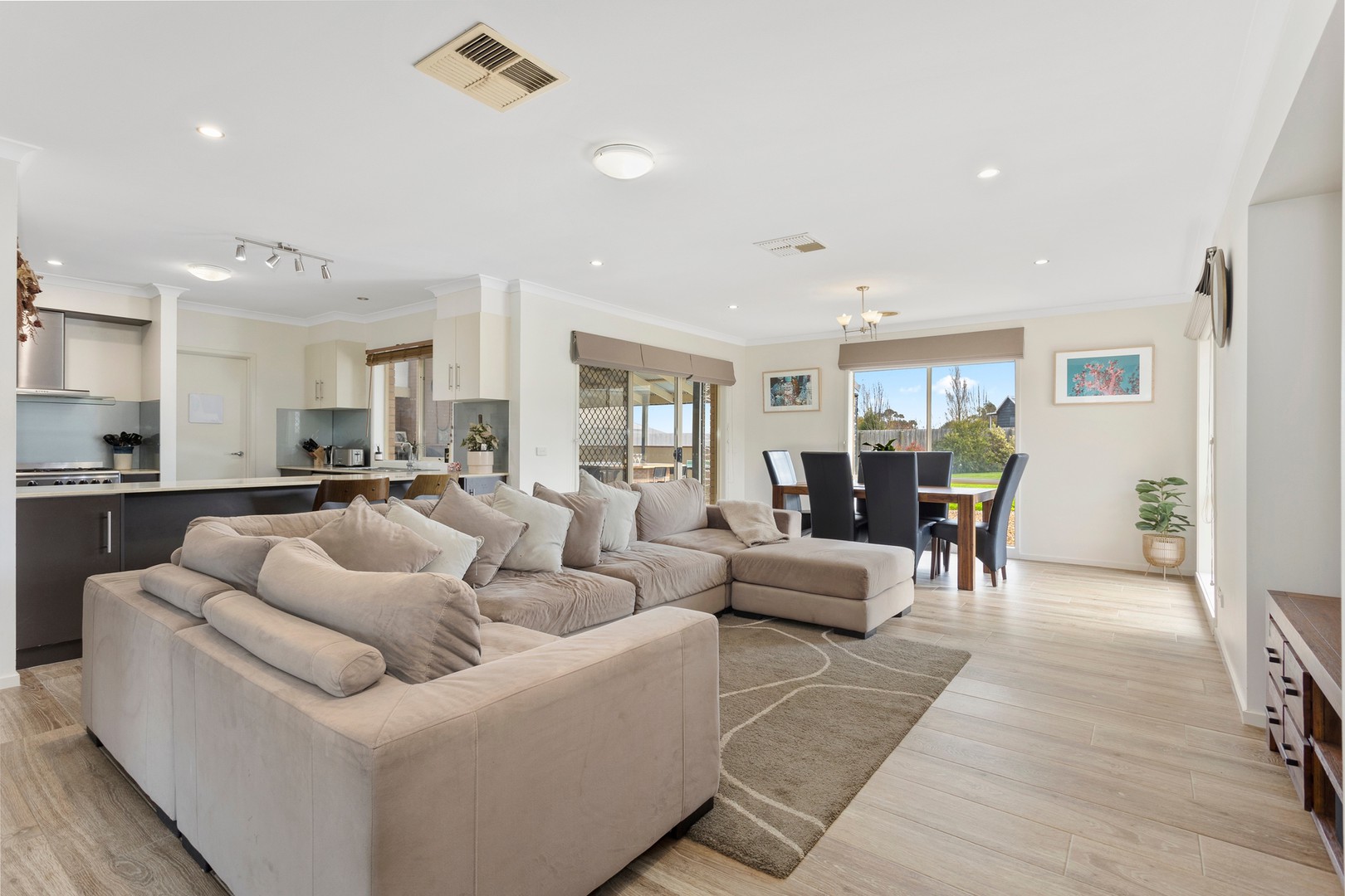 55 Gainsborough Avenue, Lang Lang, VIC 3984, Lang Lang - Thumbnail 7
