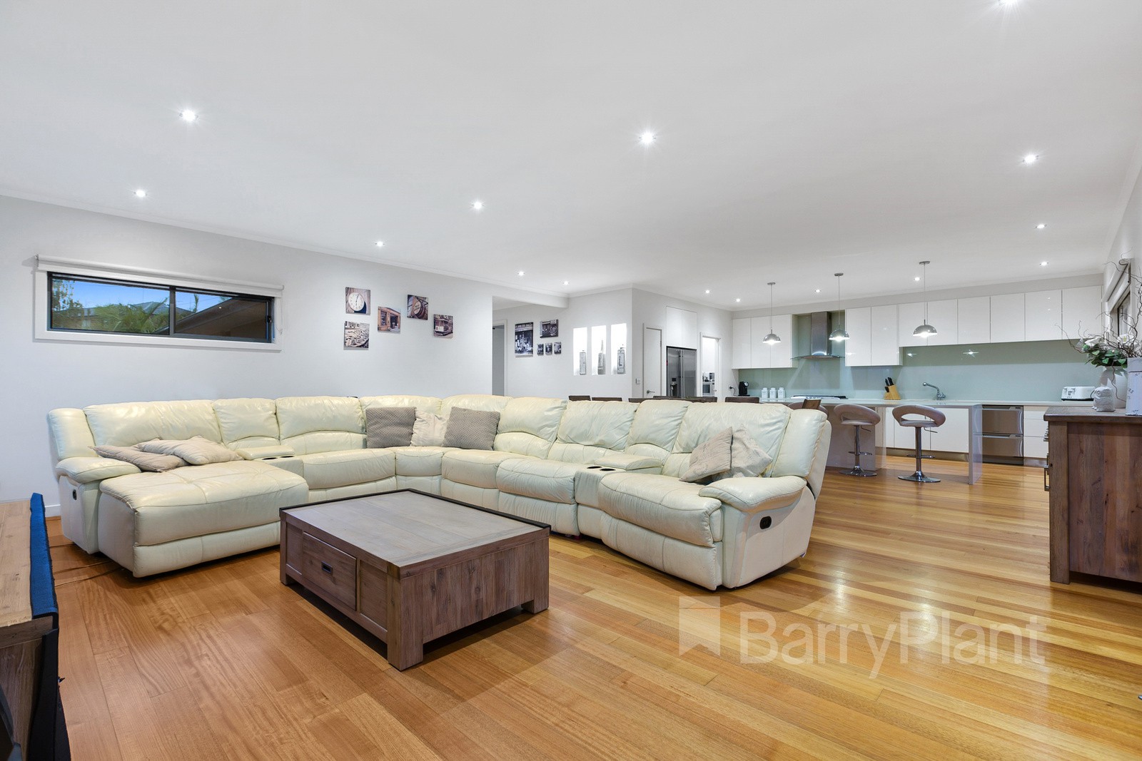 55 Laura Road, Knoxfield, VIC 3180, Knoxfield - Thumbnail 2