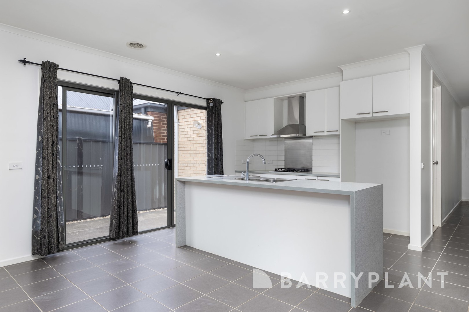 55 Ponsford Drive, Point Cook, VIC 3030, Point Cook - Thumbnail 3