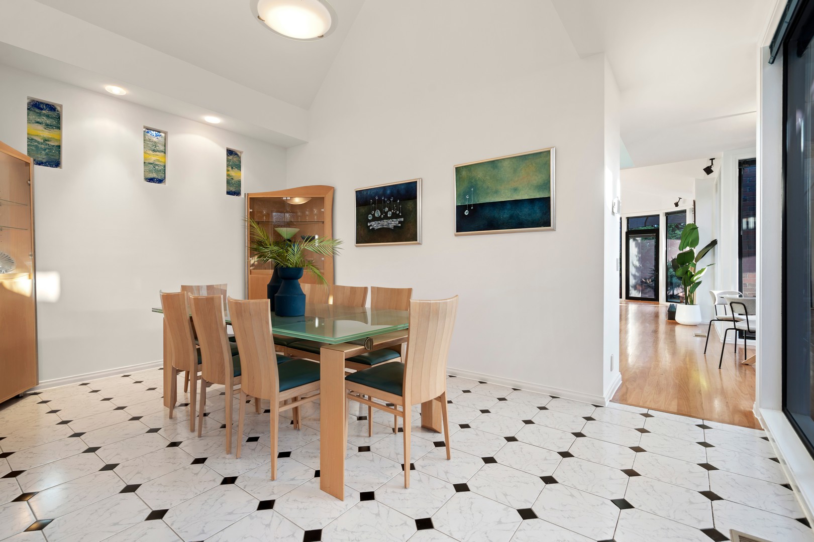 55 Riviera Road, Avondale Heights, VIC 3034, Avondale Heights - Thumbnail 4