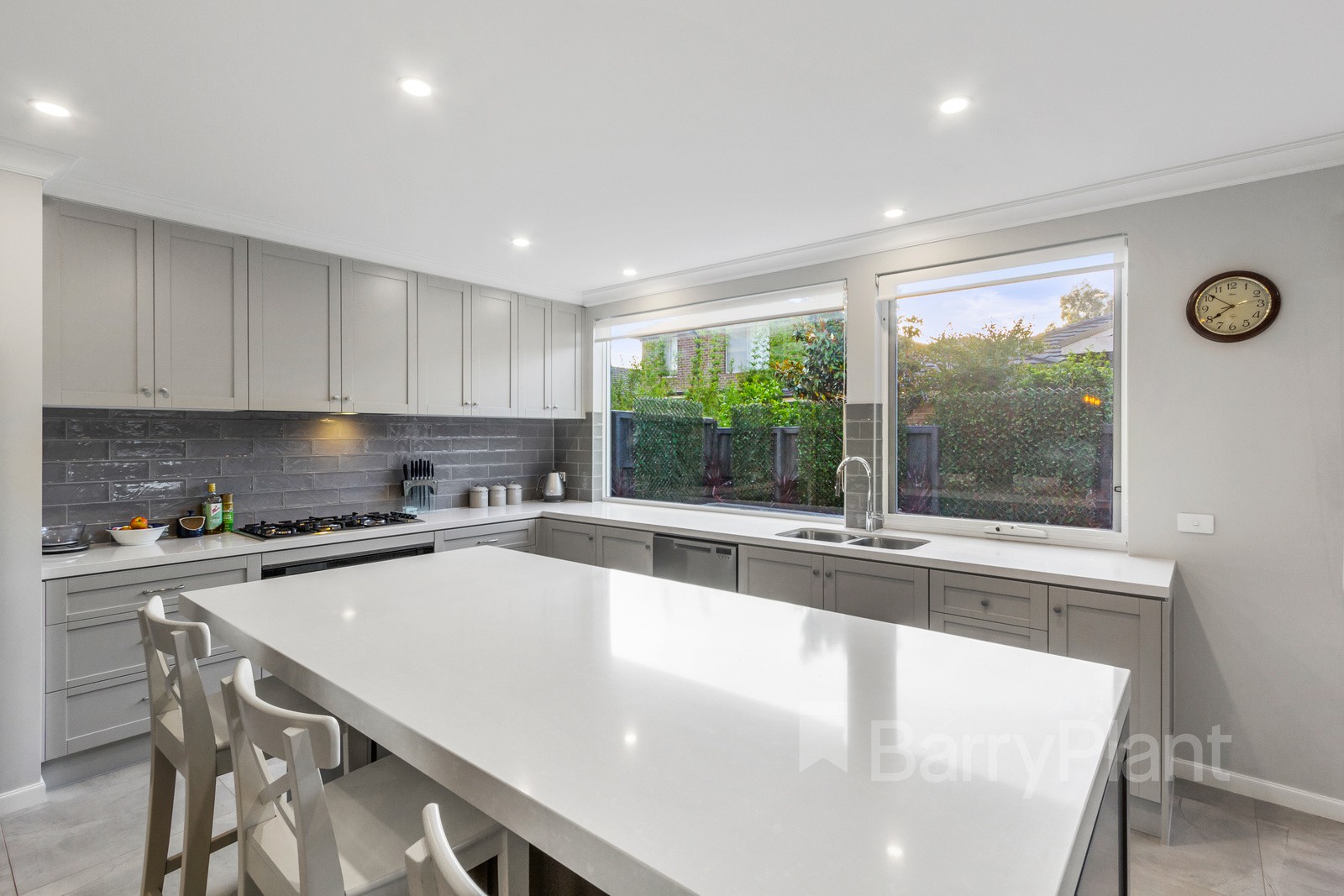 55 Viewmont Street, Wantirna South, VIC 3152, Wantirna South - Thumbnail 2