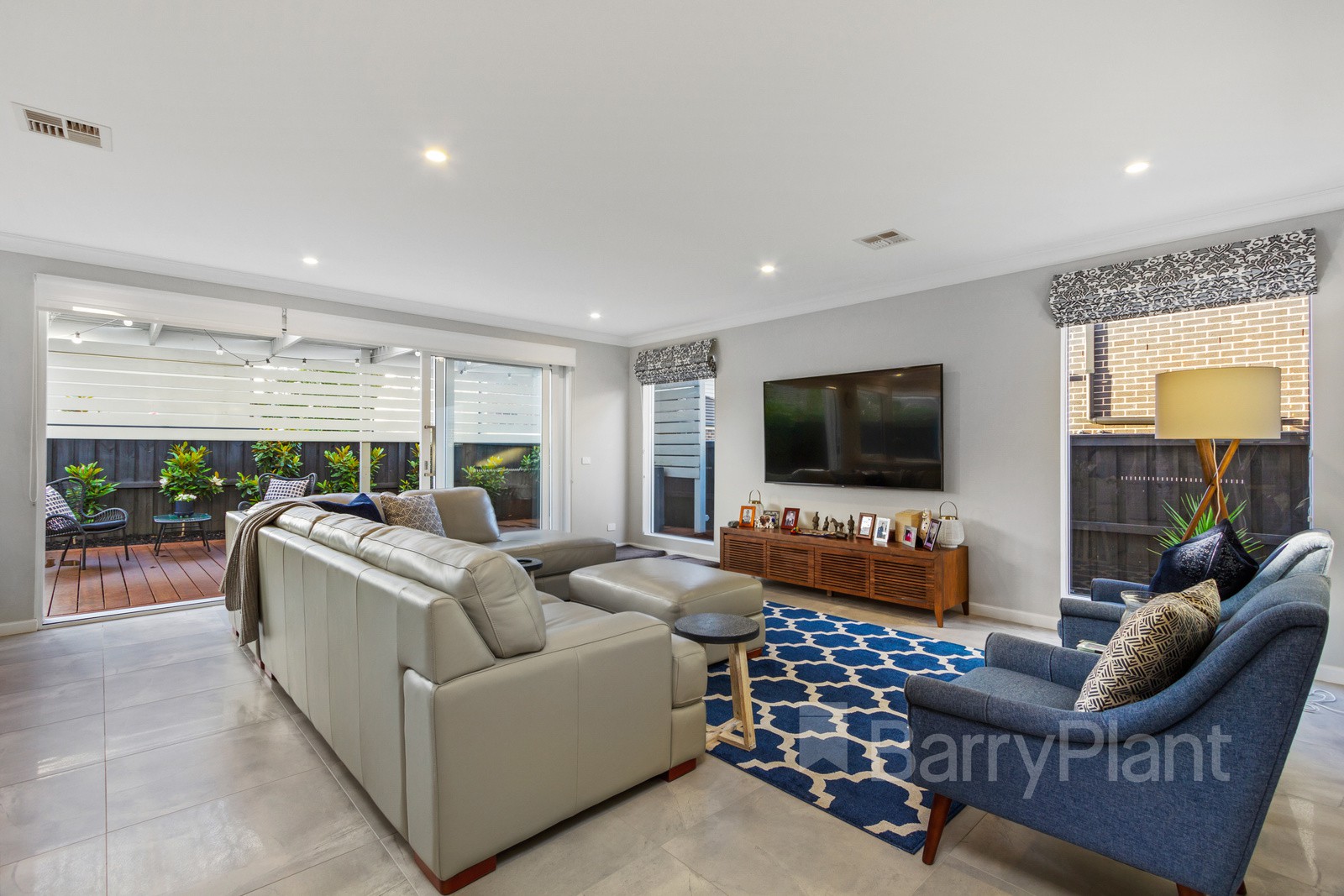 55 Viewmont Street, Wantirna South, VIC 3152, Wantirna South - Thumbnail 4