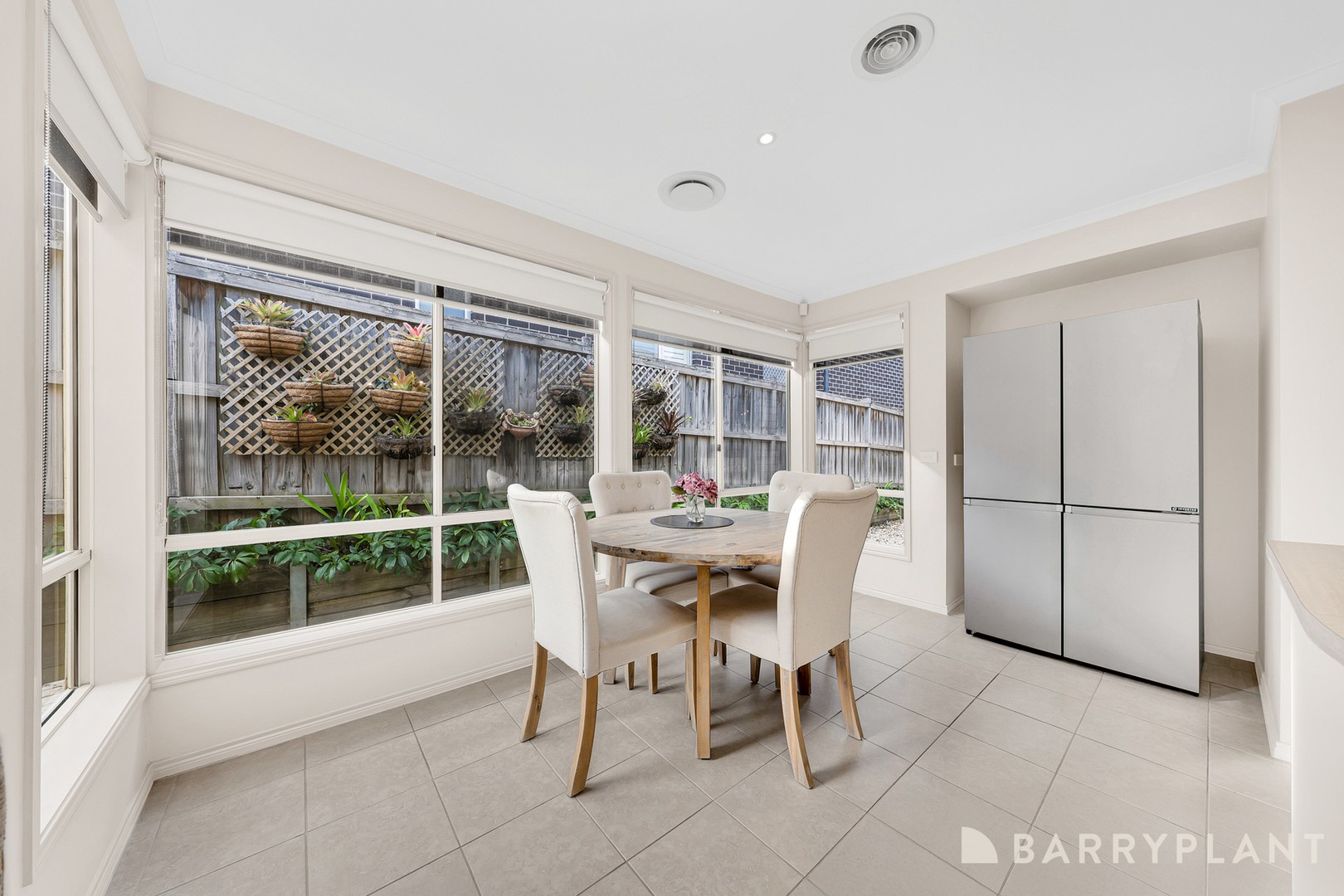 55 Vista Way, South Morang, VIC 3752, South Morang - Thumbnail 7