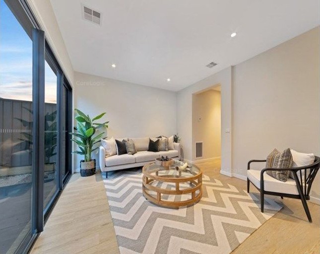 552 Grand Boulevard, Craigieburn, VIC 3064, Craigieburn - Thumbnail 3
