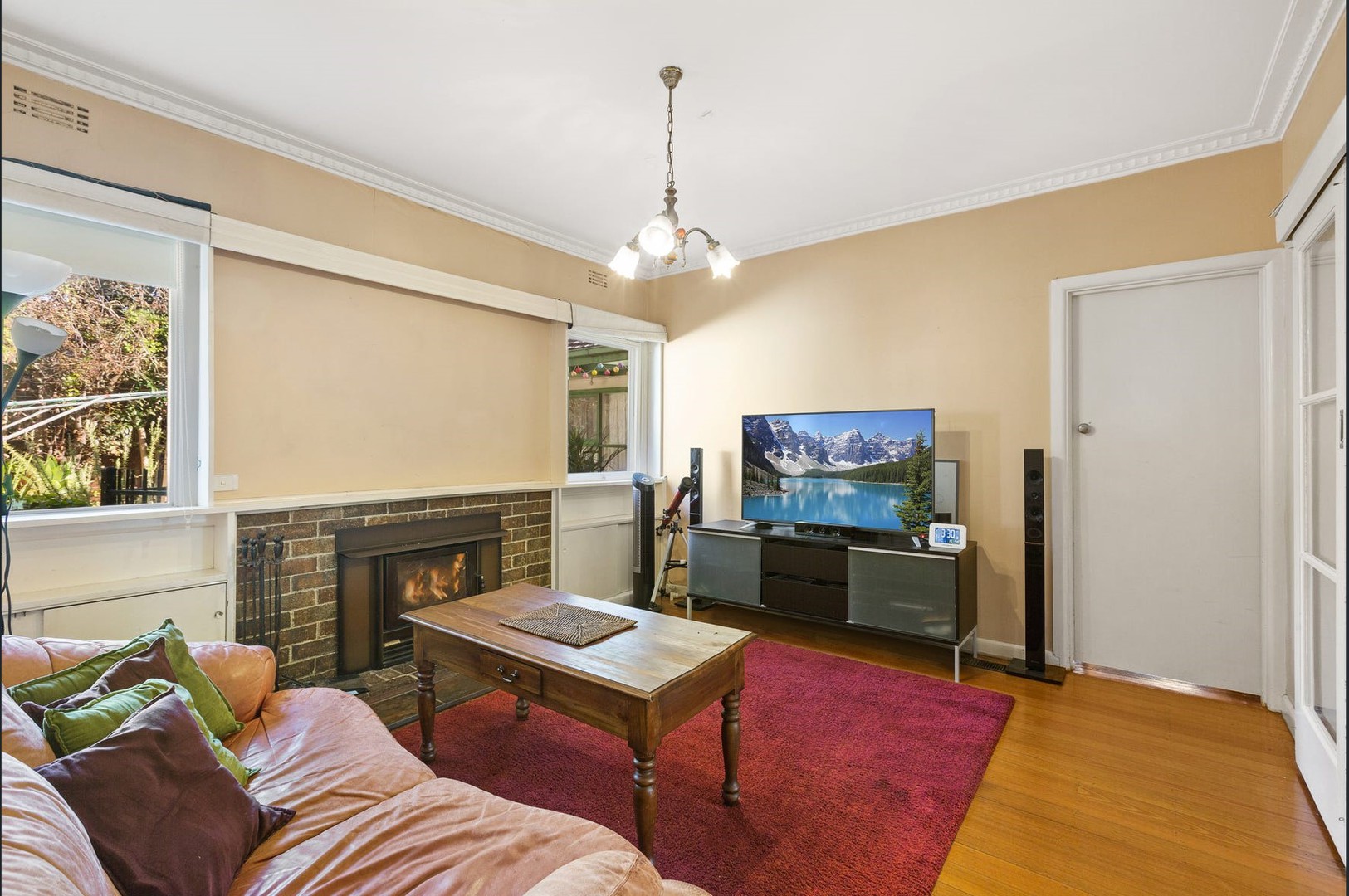 56 Alexandra Road, Ringwood East, VIC 3135 - Thumbnail 2 - 03/10/2023