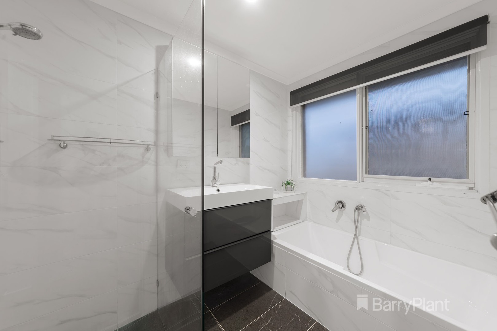 56 Birchfield Crescent, Wantirna, VIC 3152, Wantirna - Thumbnail 6
