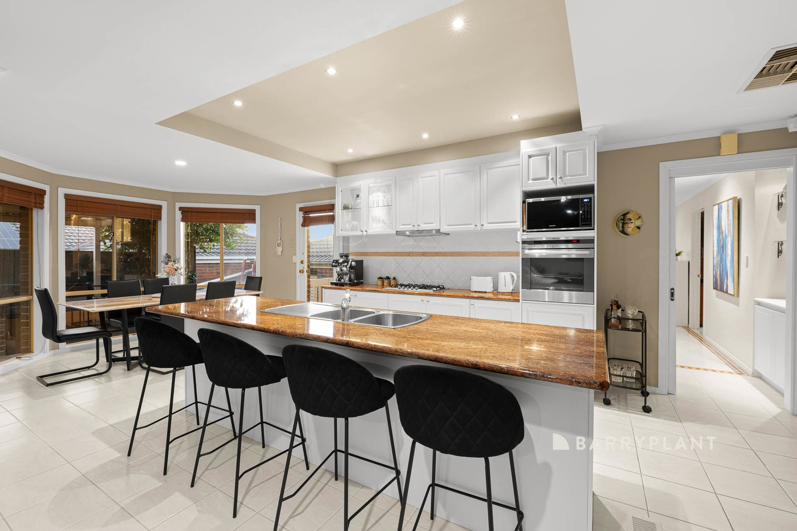 56 Browtop Road, Narre Warren, VIC 3805 - Thumbnail 2 - 07/03/2024