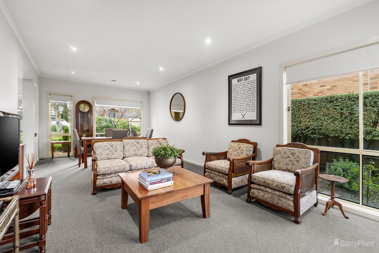 56 Casey Crescent, Viewbank, VIC 3084, Viewbank - Thumbnail 2