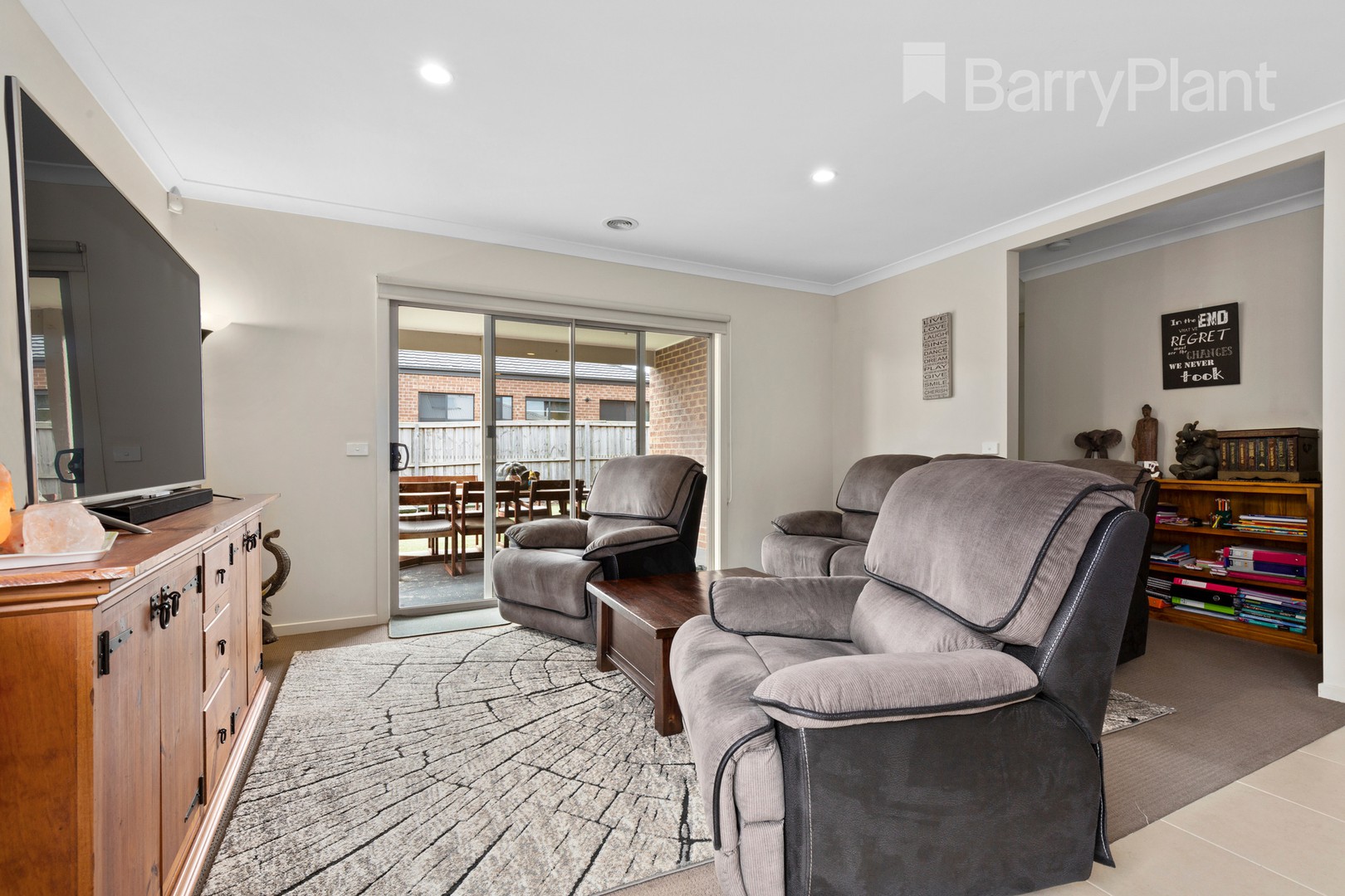 56 Cloverfield Crescent, Wollert, VIC 3750, Wollert - Thumbnail 3