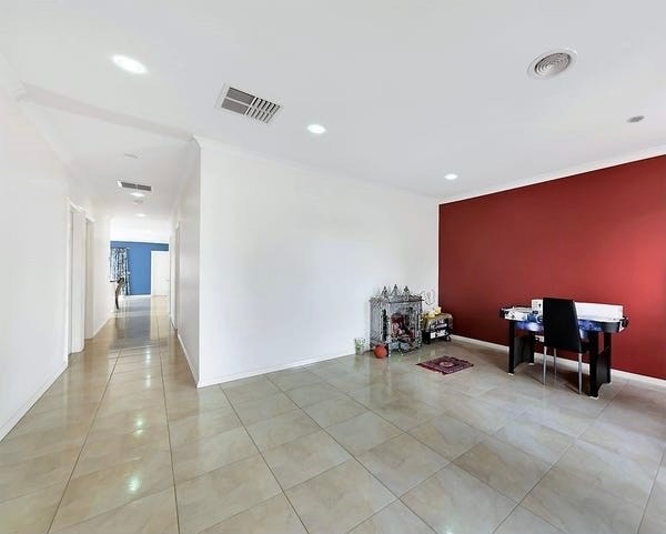 56 Crossway Avenue, Tarneit, VIC 3029 - Thumbnail 2 - 06/03/2025