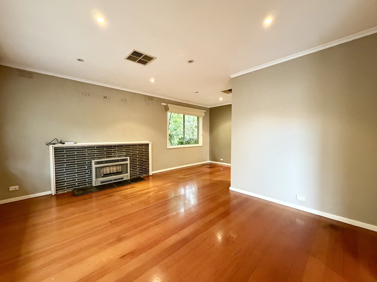 56 Frudal Crescent, Knoxfield, VIC 3180 - Thumbnail 1 - 29/04/2026