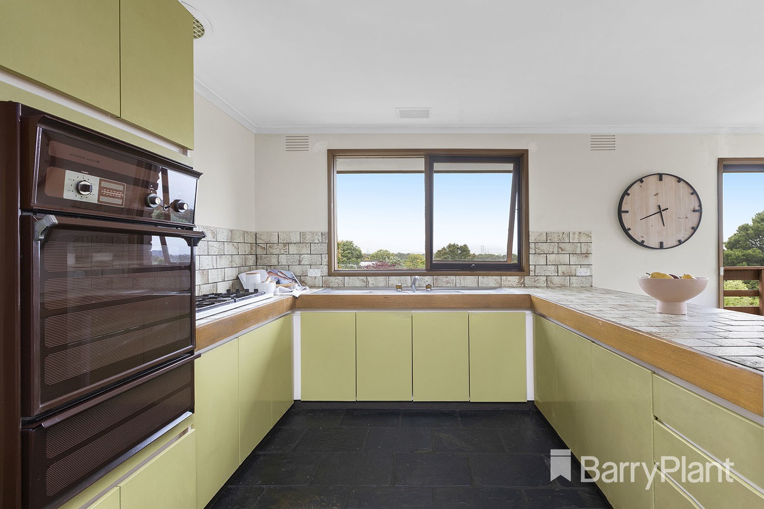 56 Garnett Road, Wheelers Hill, VIC 3150, Wheelers Hill - Thumbnail 8