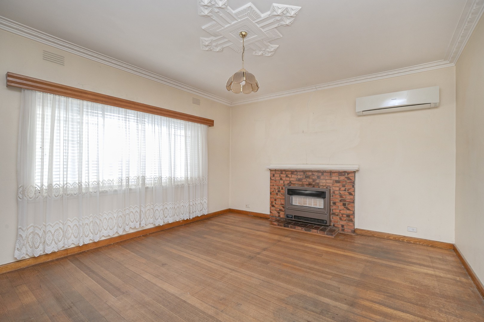 56 Hamilton Street, Niddrie, VIC 3042, Niddrie - Thumbnail 2