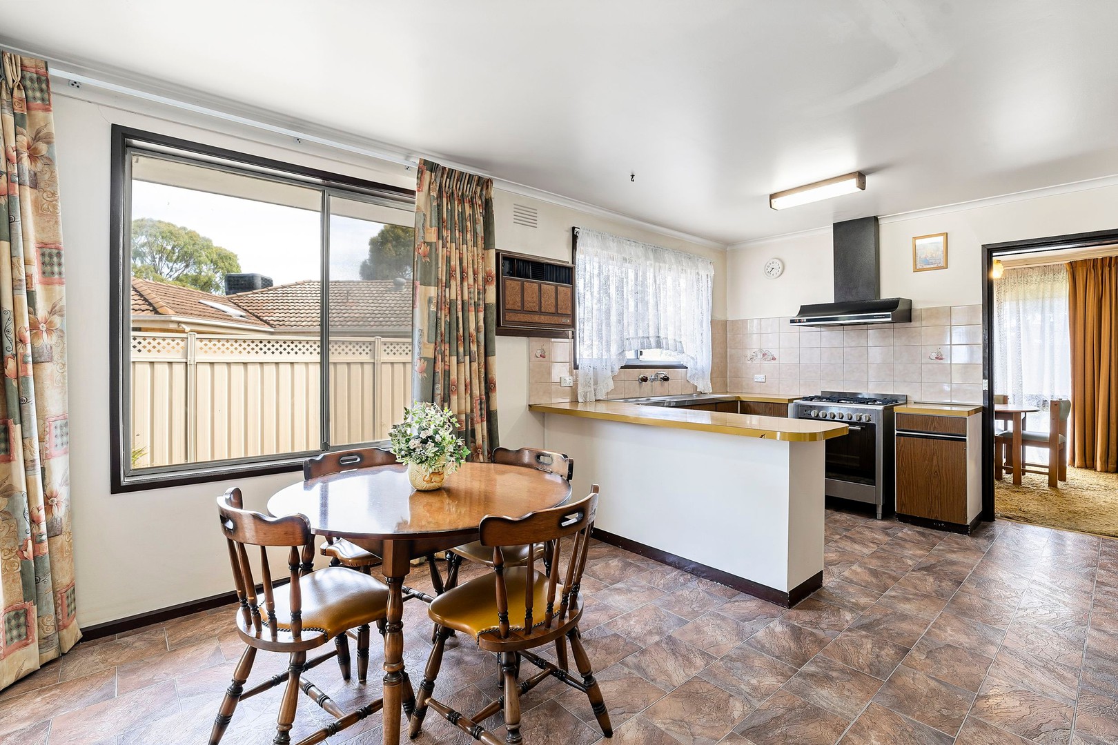 56 Katrina Drive, Gladstone Park, VIC 3043, Gladstone Park - Thumbnail 3