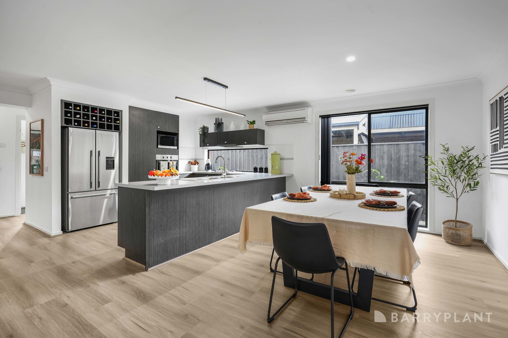 56 Kosta Boda Boulevard, Pakenham, VIC 3810, Pakenham - Thumbnail 2