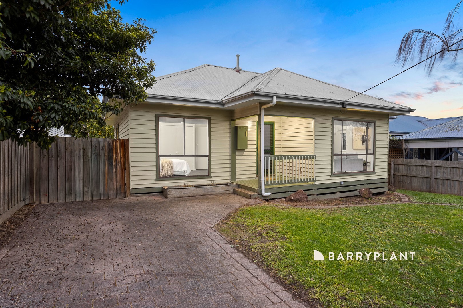 56 Lampard Road, Drouin, VIC 3818 - Thumbnail 2 - 11/08/2026