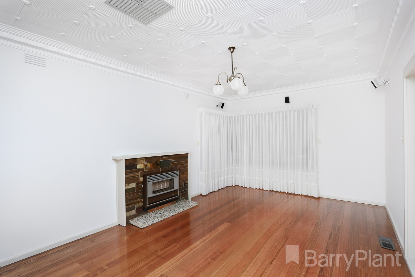 56 Murray Street, Sunshine West, VIC 3020, Sunshine West - Thumbnail 2