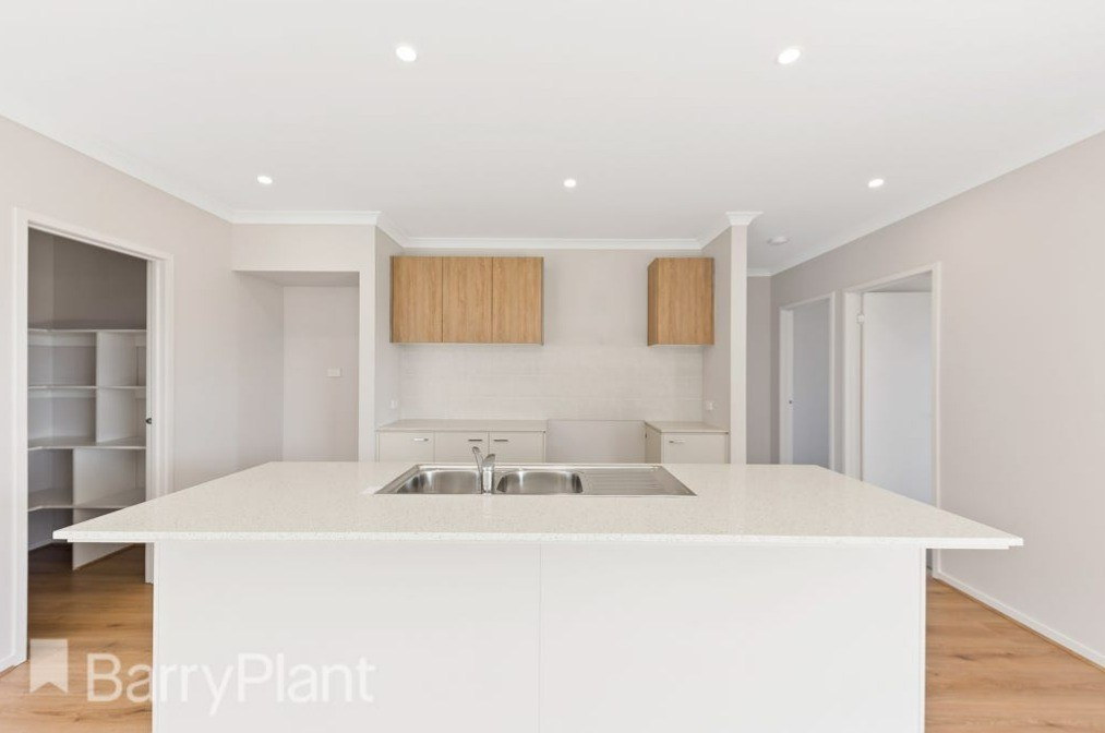 56 Pioneer Drive, Aintree, VIC 3336, Aintree - Thumbnail 3