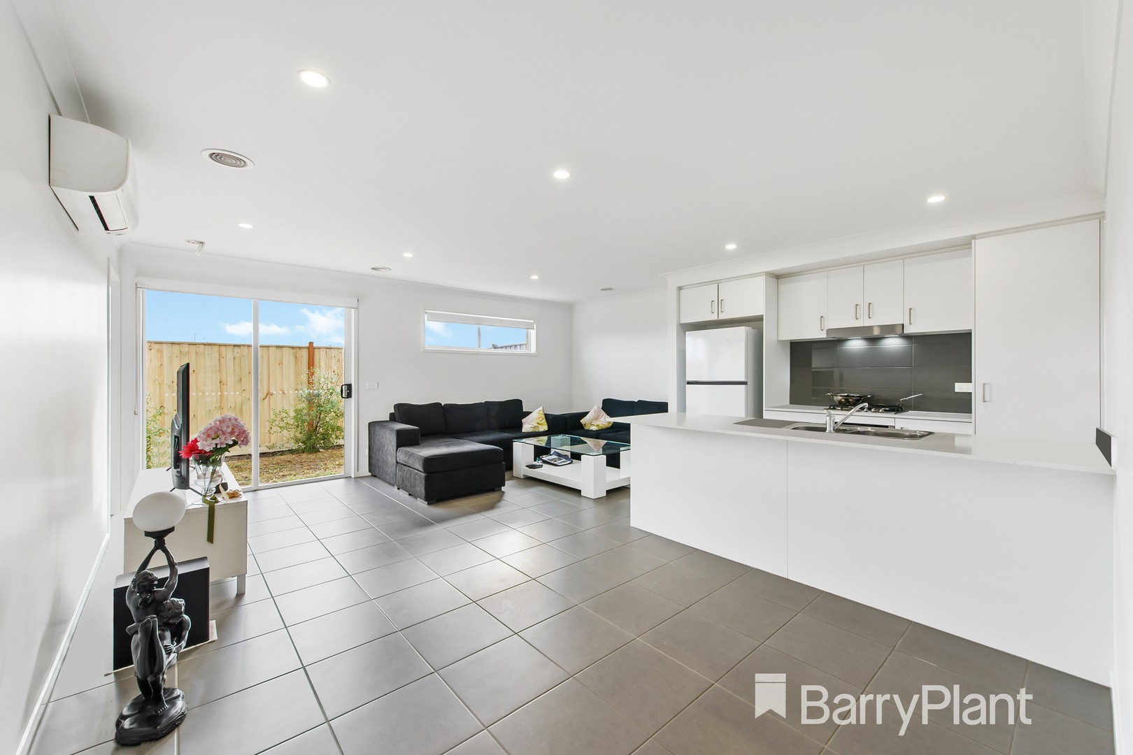 56 Riland Boulevard, Tarneit, VIC 3029, Tarneit - Thumbnail 5