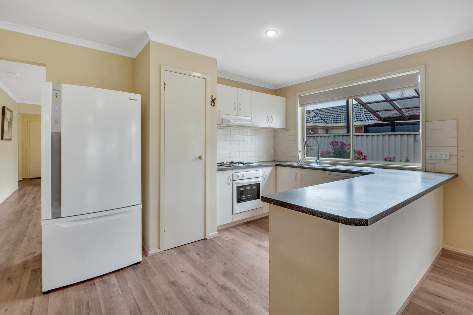 56 Riversdale Street, Craigieburn, VIC 3064, Craigieburn - Thumbnail 2