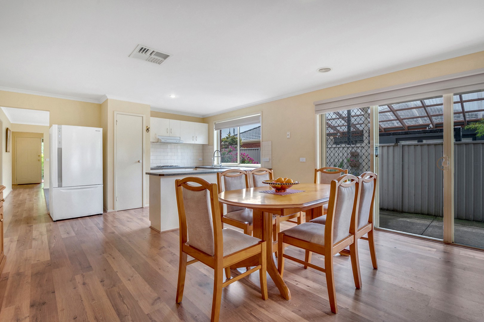 56 Riversdale Street, Craigieburn, VIC 3064, Craigieburn - Thumbnail 3
