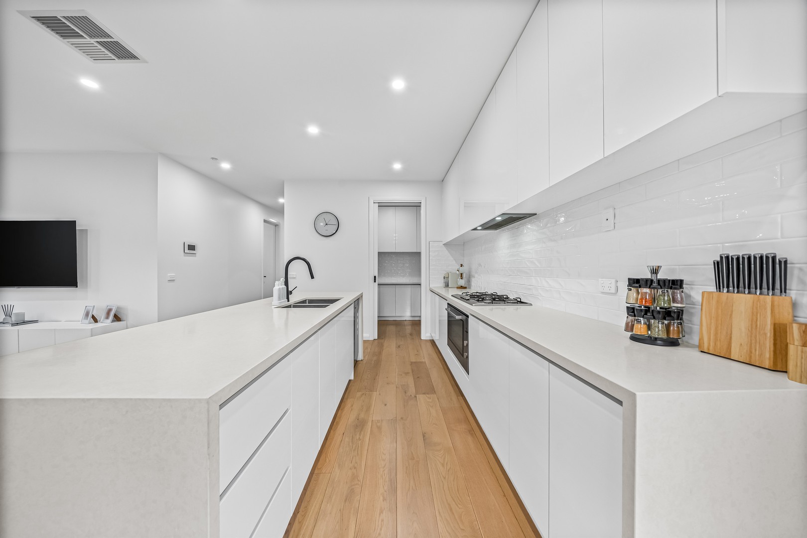 56 Royale Drive, Fraser Rise, VIC 3336, Fraser Rise - Thumbnail 5