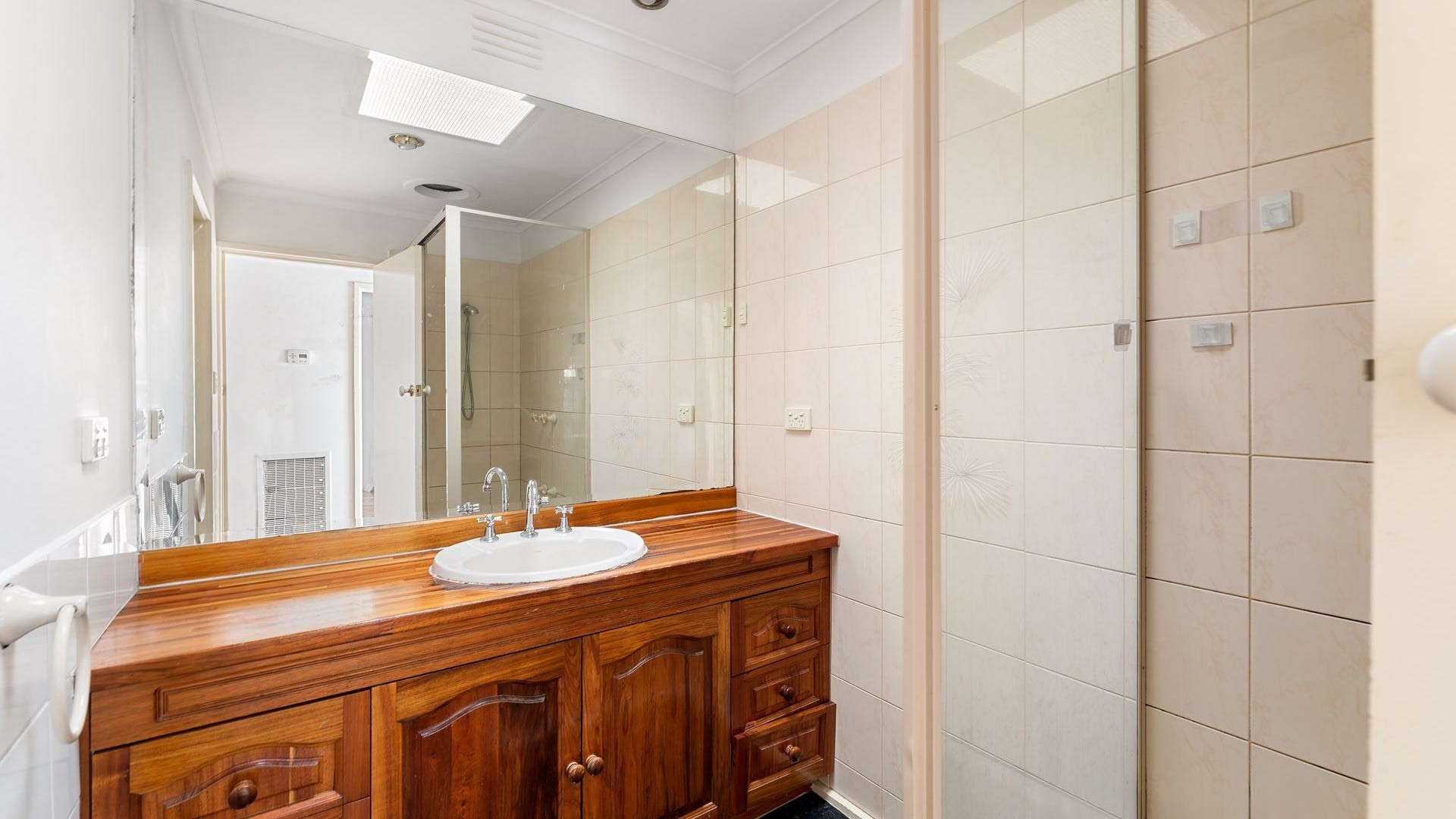 56 Simpson Drive, Dandenong North, VIC 3175, Dandenong North - Thumbnail 5