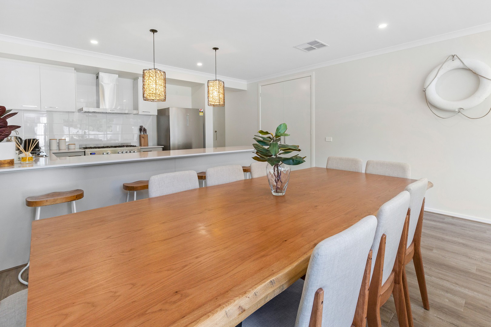 56 Sixth Avenue, Rosebud, VIC 3939, Rosebud - Thumbnail 3