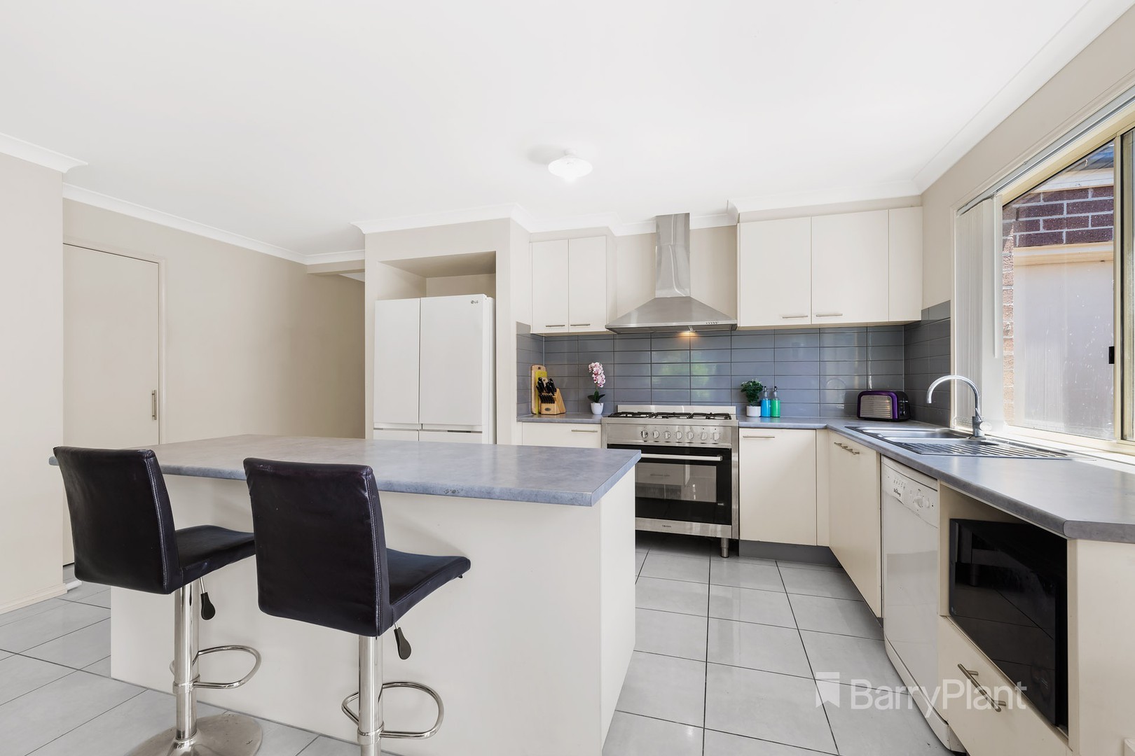 56 Towerhill Avenue, Doreen, VIC 3754, Doreen - Thumbnail 2