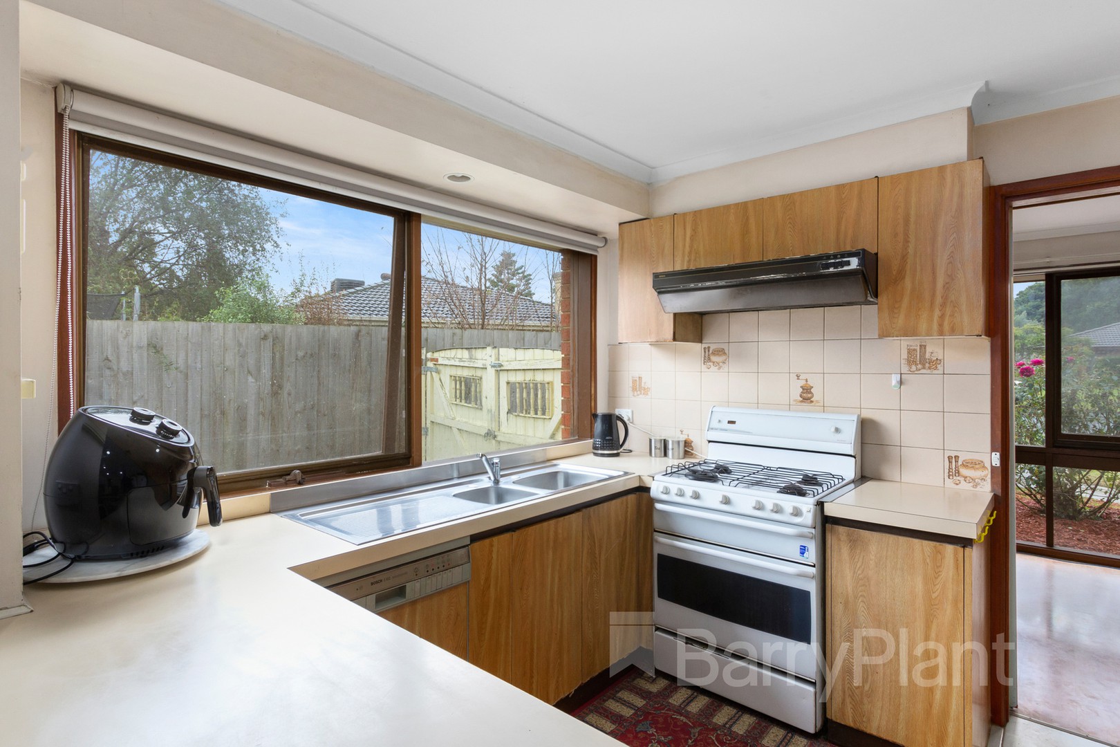 56 Tyner Road, Wantirna South, VIC 3152, Wantirna South - Thumbnail 2