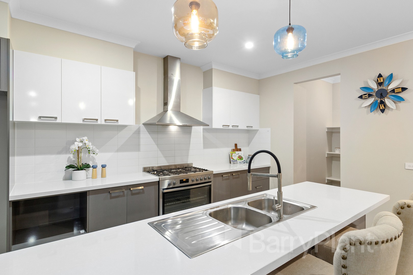 4 Allenvale Road, Lorne, VIC, Wantirna South - Thumbnail 4