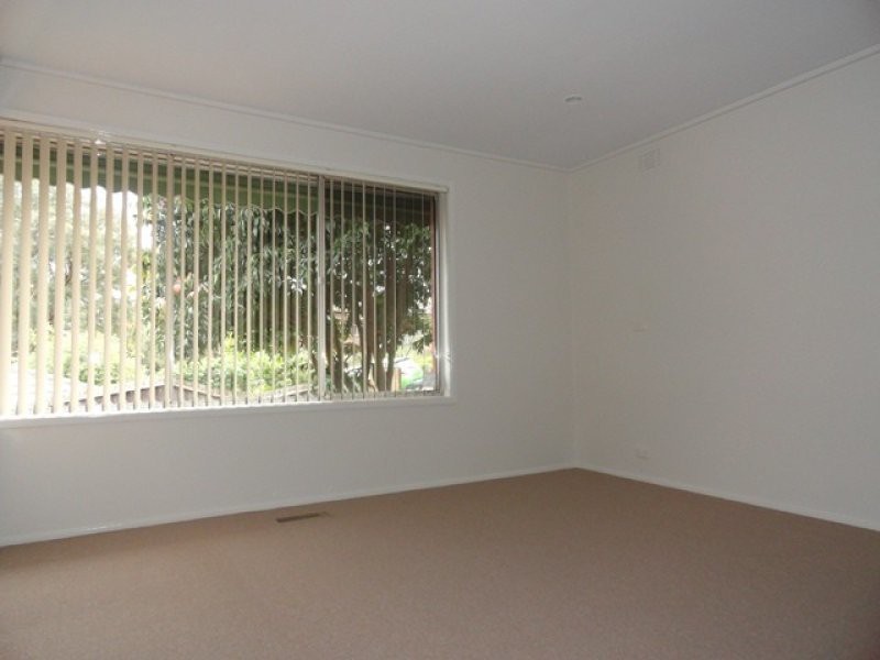 56 Winyard Drive, Mooroolbark, VIC 3138, Mooroolbark - Thumbnail 5