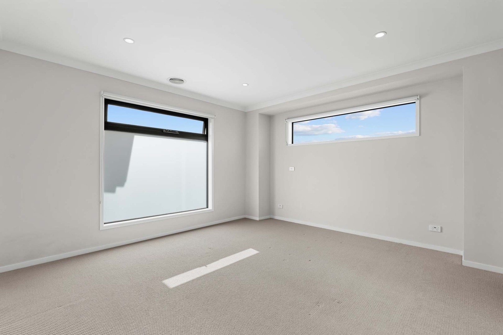 562 Grand Boulevard, Craigieburn, VIC 3064, Craigieburn - Thumbnail 6