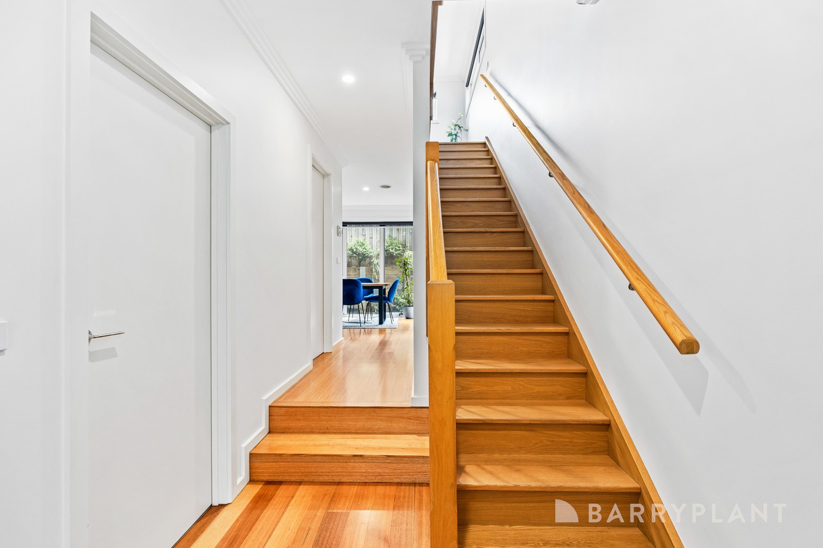 568B Huntingdale Road, Mount Waverley, VIC 3149 - Thumbnail 2 - 21/10/2025