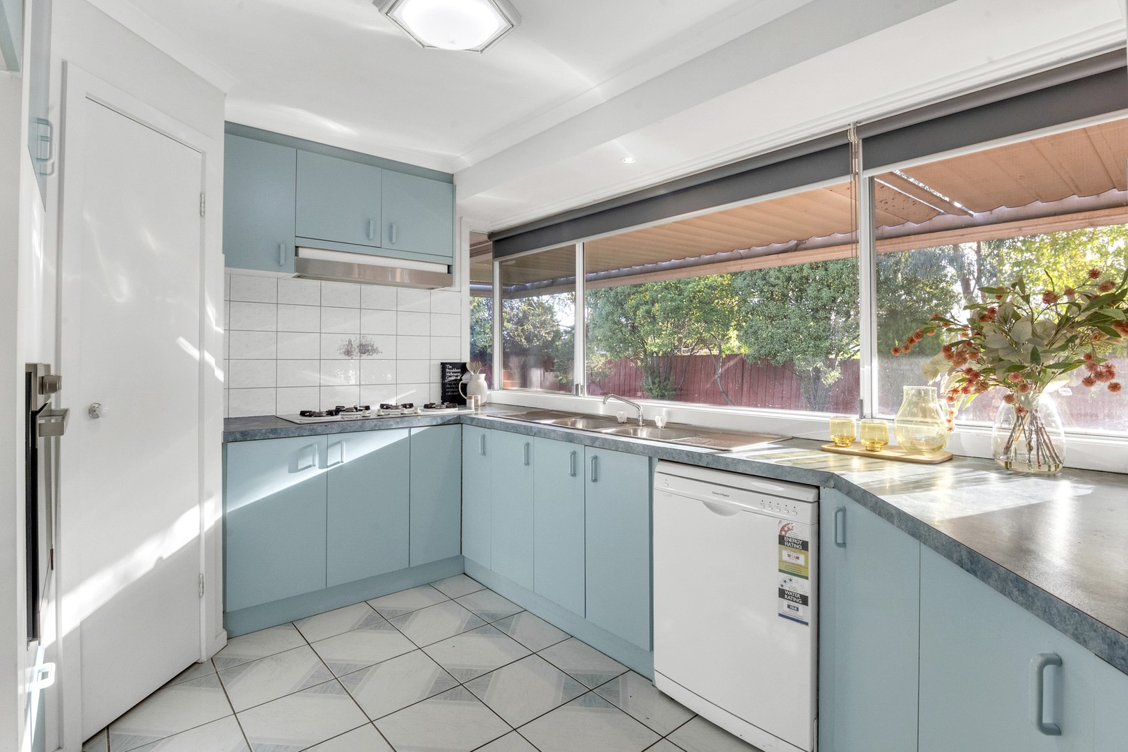 57 Banbury Crescent, Craigieburn, VIC 3064, Craigieburn - Thumbnail 5