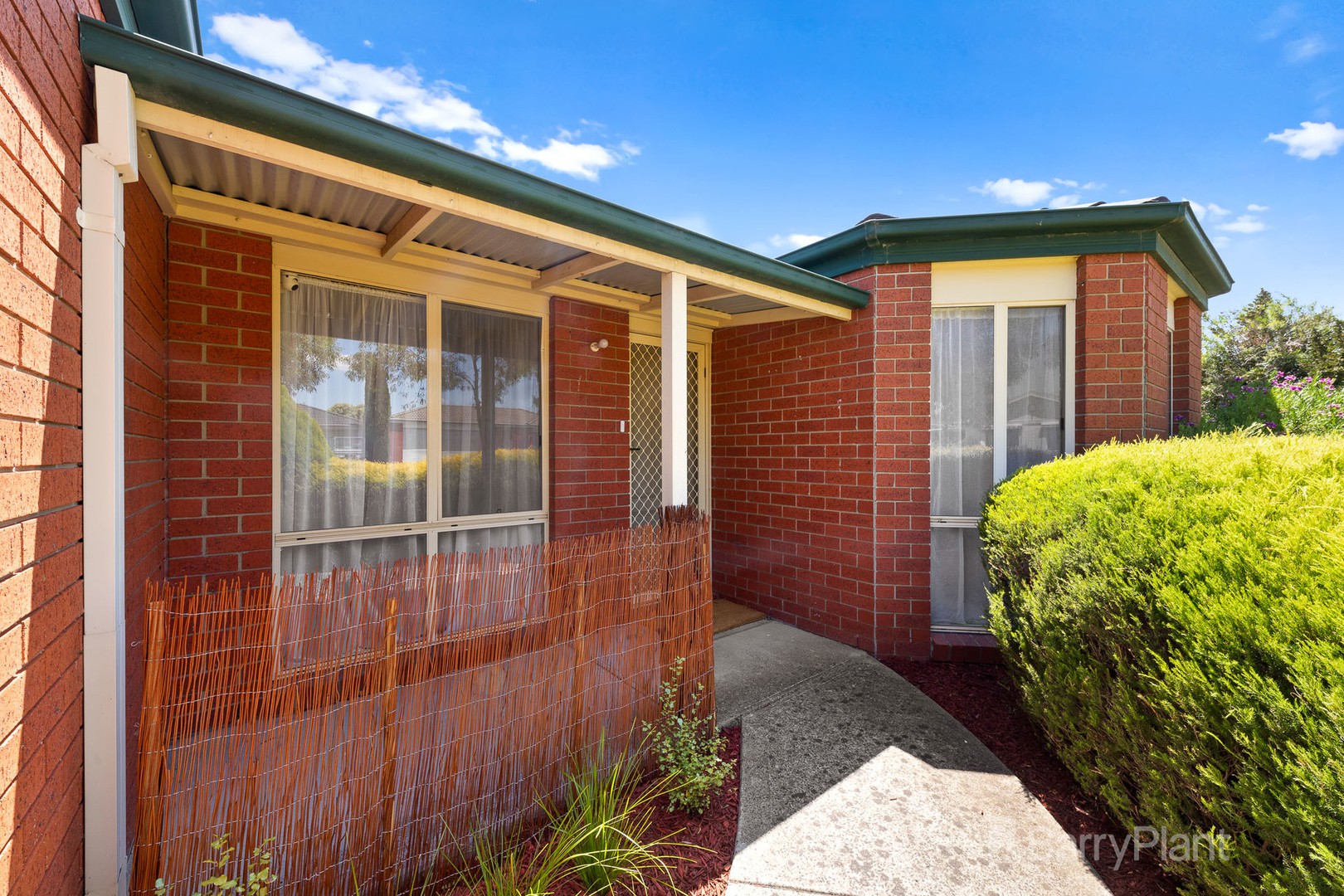 57 Bernborough Avenue, Cranbourne West, VIC 3977 - Thumbnail 2 - 12/01/2023