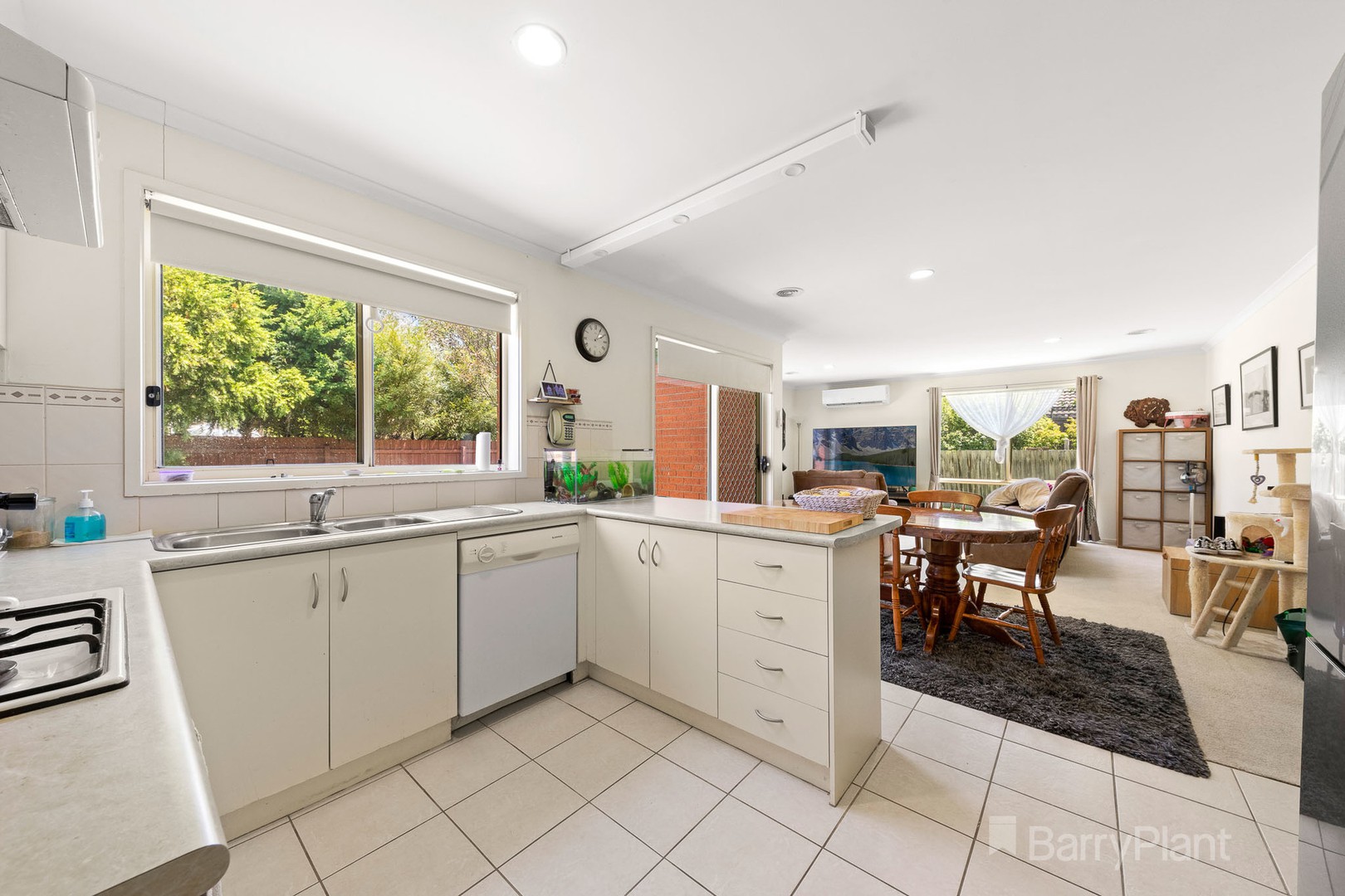 57 Bernborough Avenue, Cranbourne West, VIC 3977, Cranbourne West - Thumbnail 6
