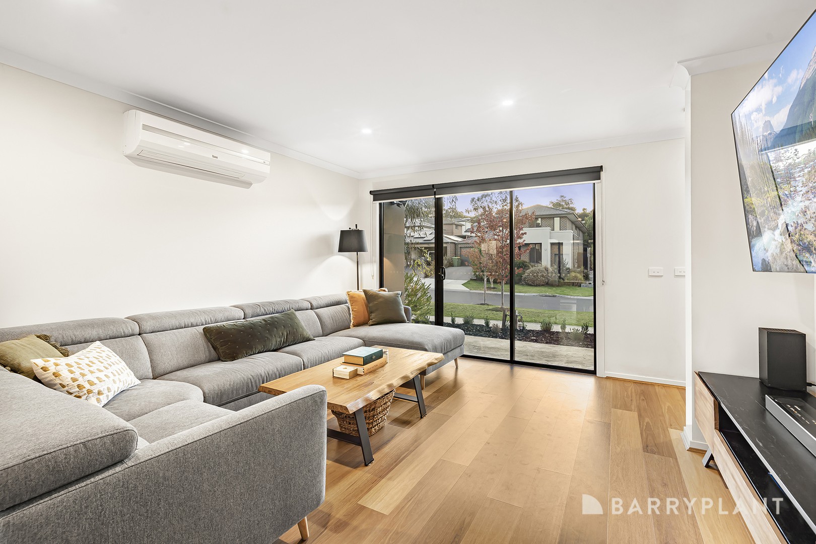 57 Botanica Drive, Chirnside Park, VIC 3116 - Thumbnail 2 - 13/03/2025