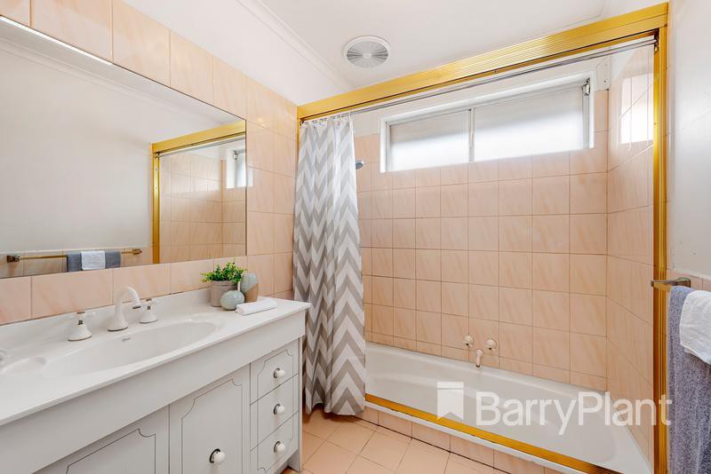 57 Carolyn Crescent, Bundoora, VIC 3083, Bundoora - Thumbnail 7