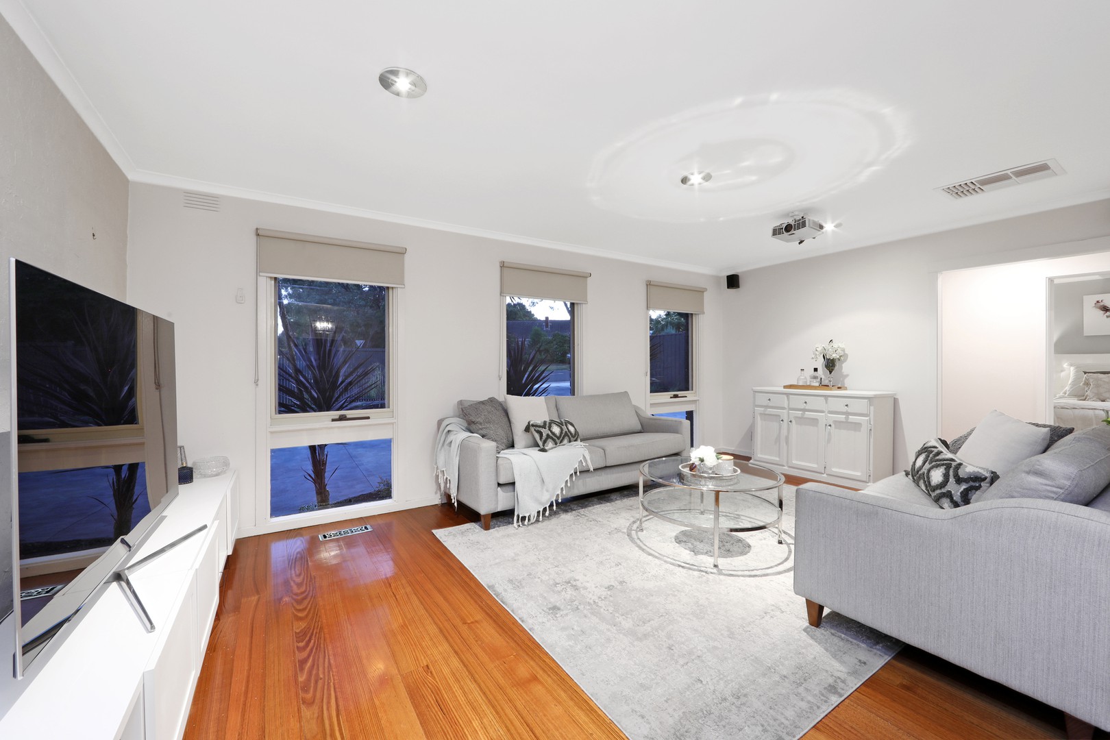 57 Devenish Road, Boronia, VIC 3155, Boronia - Thumbnail 3