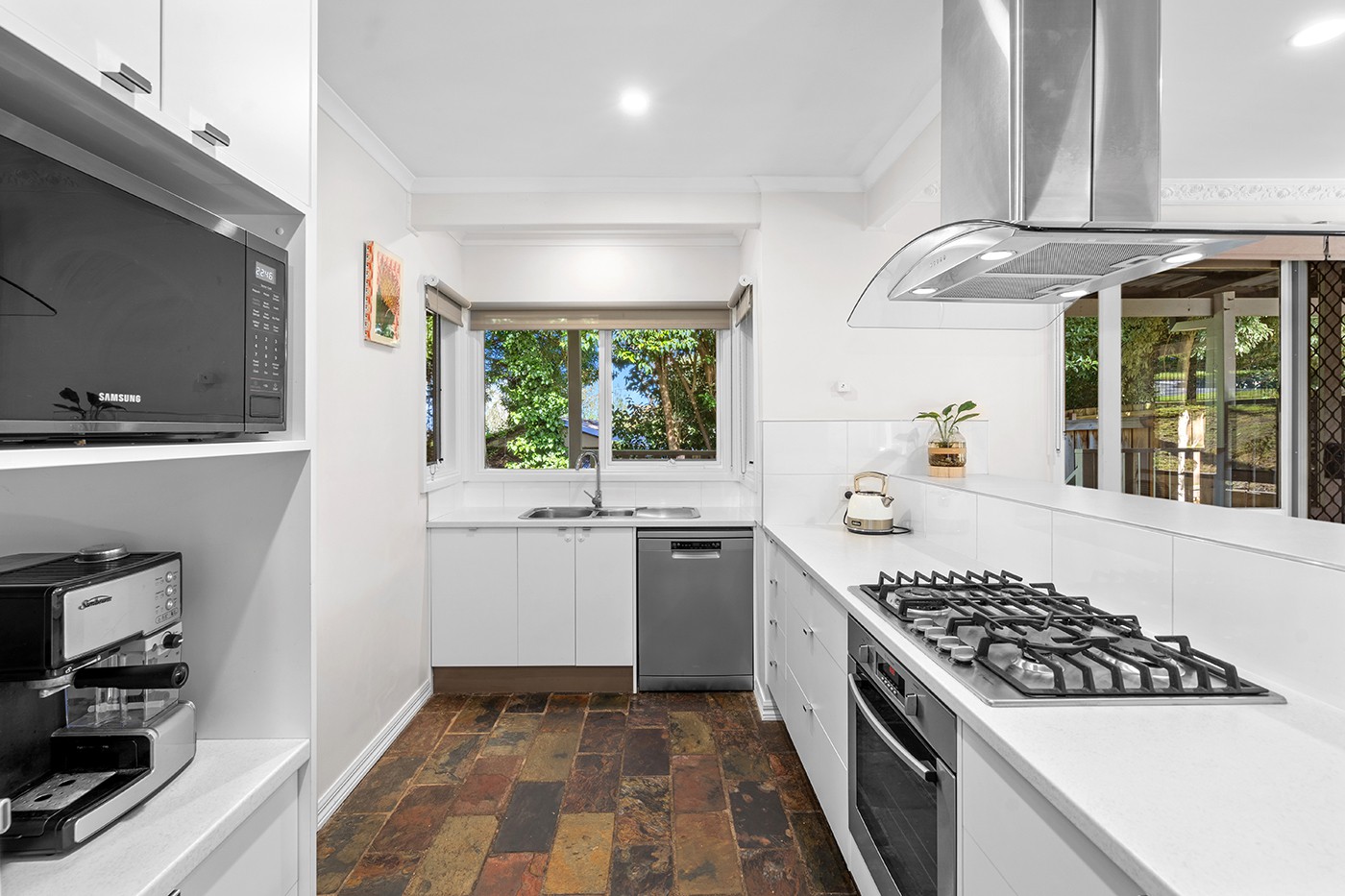 57 Fernhill Road, Mount Evelyn, VIC 3796, Mount Evelyn - Thumbnail 5