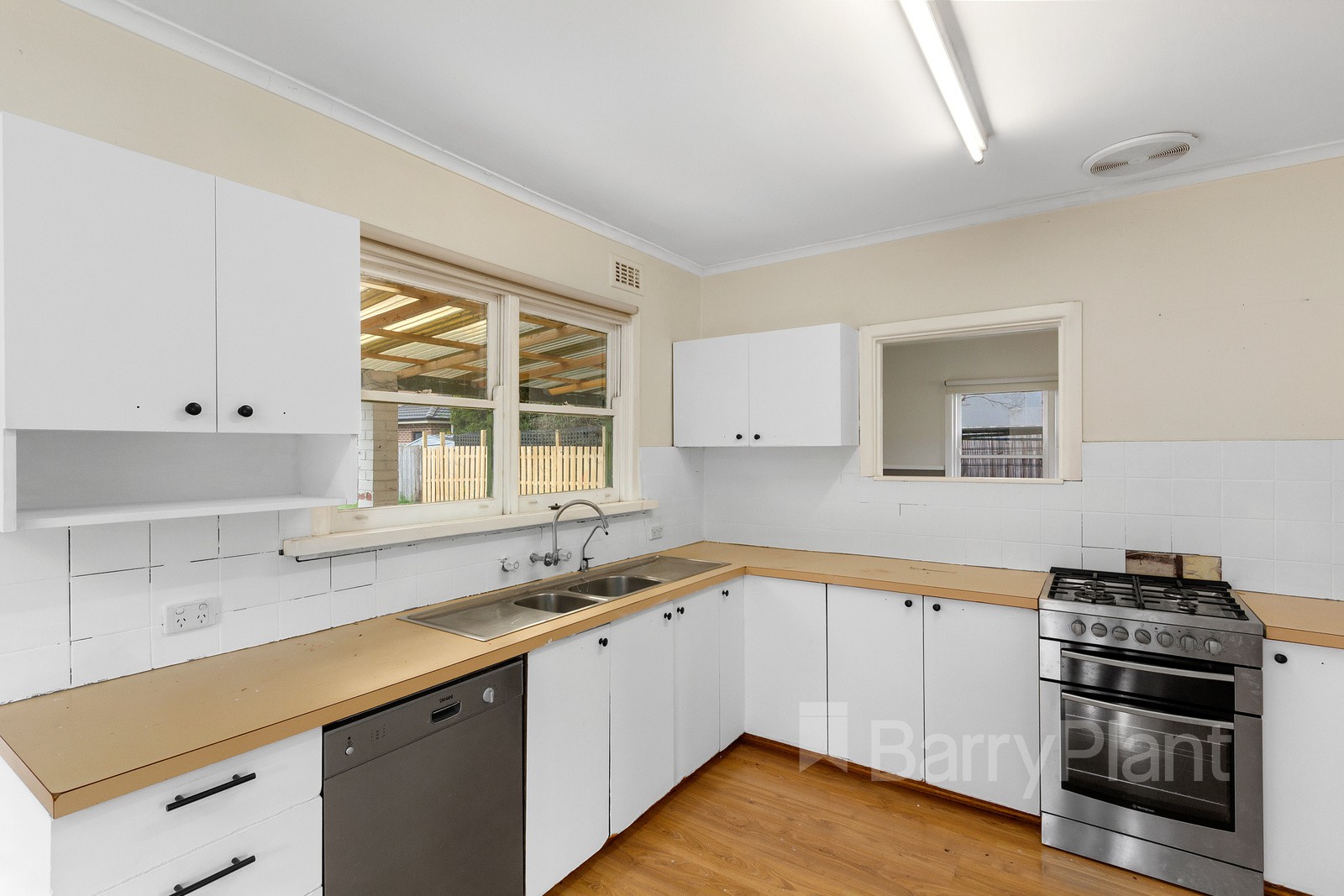 57 Kanooka Road, Wantirna South, VIC 3152, Wantirna South - Thumbnail 6