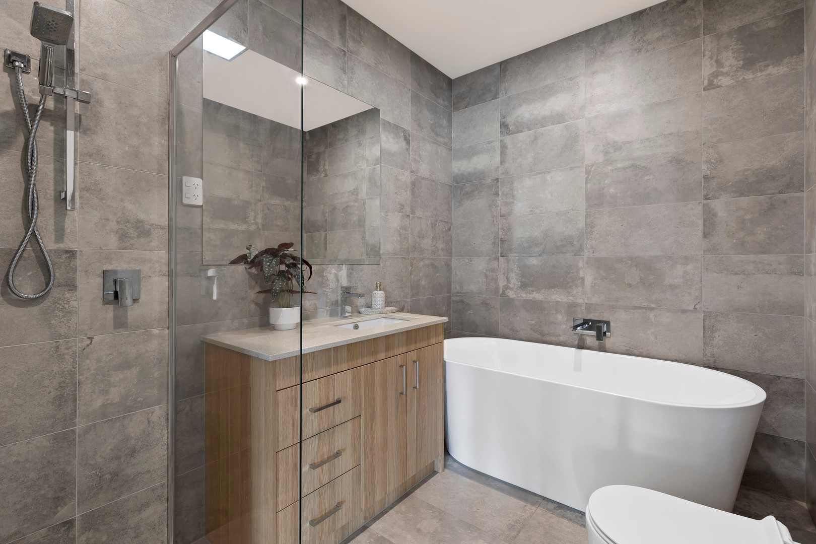 57 Kingsley Road, Airport West, VIC 3042, Airport West - Thumbnail 8
