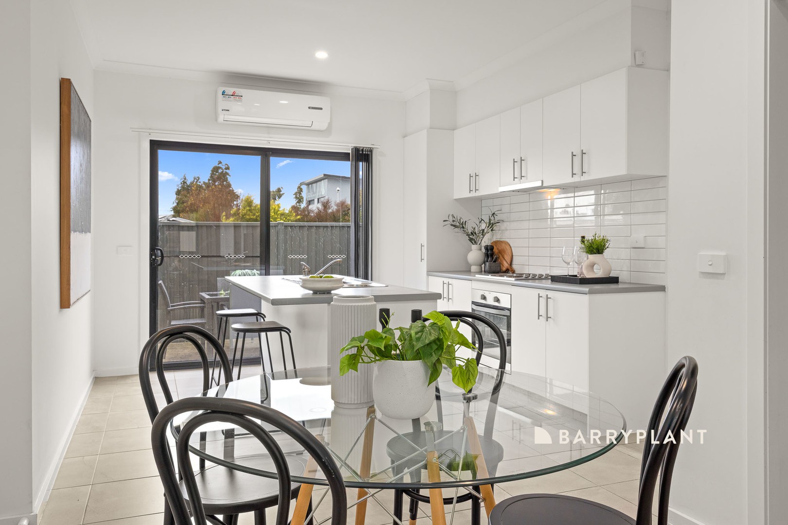57 Nugget Way, Cranbourne East, VIC 3977, Cranbourne East - Thumbnail 2