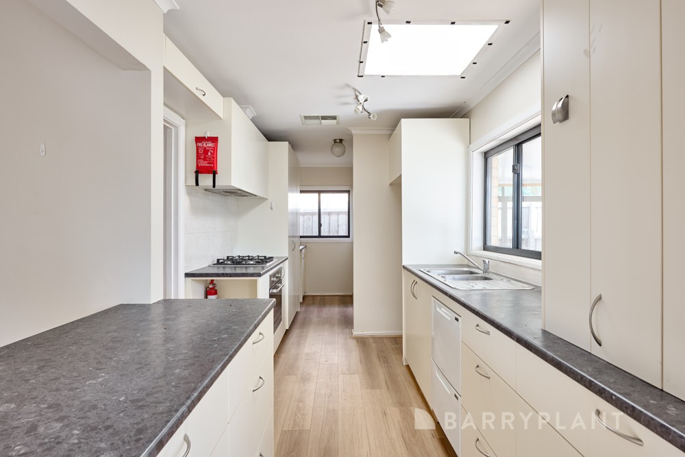 57 Oakwood Avenue, Dandenong North, VIC 3175 - Thumbnail 2 - 16/02/2026