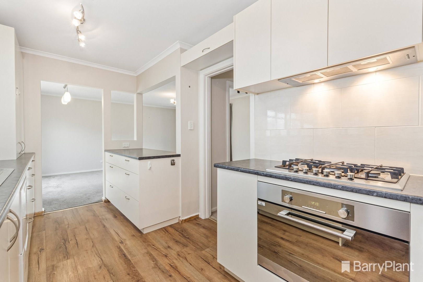 57 Oakwood Avenue, Dandenong North, VIC 3175, Dandenong North - Thumbnail 4