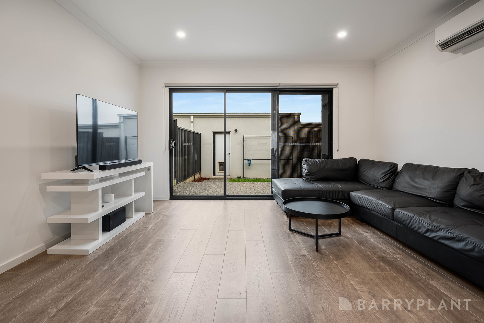 57 Soho Boulevard, Berwick, VIC 3806, Berwick - Thumbnail 2